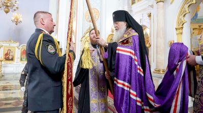Хоругвь с ликом Александра Невского вручили отряду милиции особого назначения УВД Витебского облисполкома