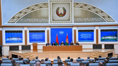 Лукашенко собрал совещание для подведения итогов комплексной проверки Вооруженных Сил