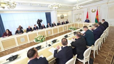 Лукашенко собрал совещание по развитию БНБК