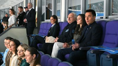 Лукашенко приехал на первую четвертьфинальную игру "Динамо-Минск" в плей-офф КХЛ
