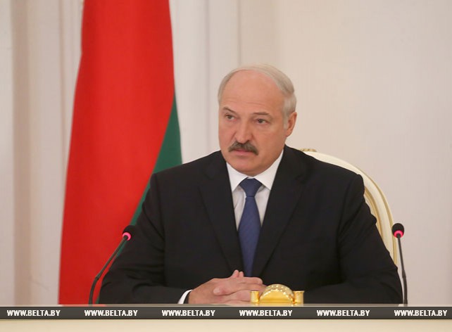 Лукашенко провел совещание по организации работы по подготовке и проведению парламентских выборов в 2016 году