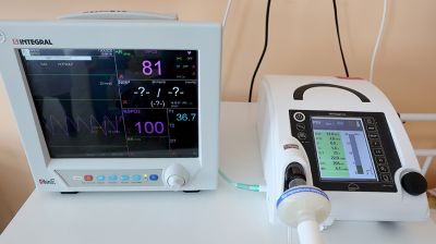 Двум учреждениям здравоохранения Витебска передали аппараты ИВЛ от Белорусского фонда мира