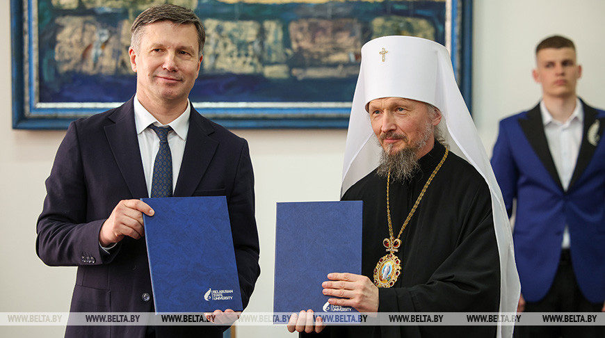 Митрополит Вениамин: патриотизм должен не только формироваться, но и укрепляться во время обучения в вузе