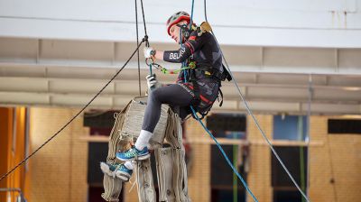 В Минске выбирают лучшего спасателя-высотника