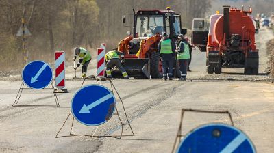 В Лепельском районе идет реконструкция автодороги Р46