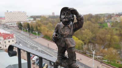 Миниатюрная скульптура каланчового пожарного открылась в Витебске 