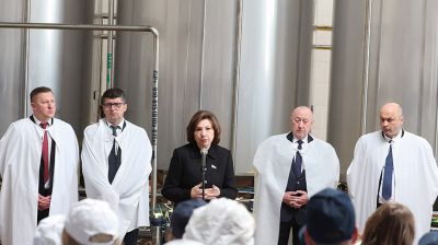 Перспективы развития молочного комбината и агропредприятия: Кочанова посетила Полоцкий район