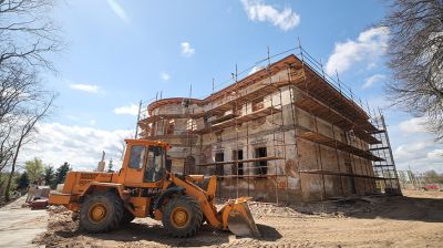 Парковая зона во дворцовом стиле и стена из бутового камня. Какой будет усадьба Потоцких после реконструкции