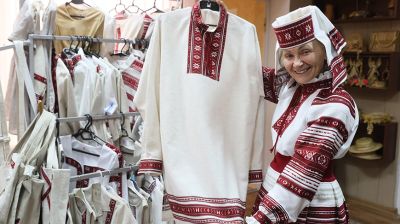 Дизайнерский наряд с кодом предков. Костюмы Малоритского строя вписались в современный гардероб 