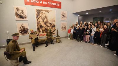Творили в окопе и на привале. Выставка фронтового рисунка открылась в Минске 