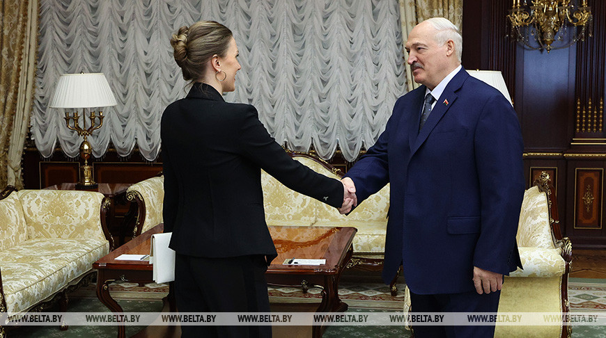 Лукашенко встретился с послом Сербии