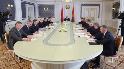 Лукашенко собрал совещание с руководством Совмина