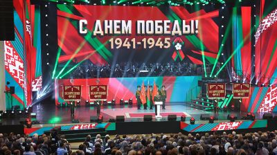 "Дать отпор сильному врагу может только сплоченное общество". Вольфович об уроках Великой Отечественной войны