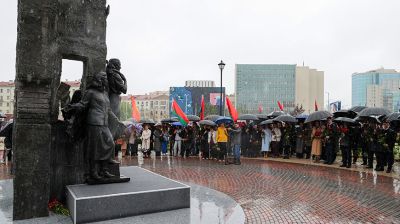 Памятный знак участникам минского подполья открыли в столице