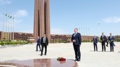 Премьер-министр Беларуси посетил мемориальный комплекс "Народная память" в Ашхабаде