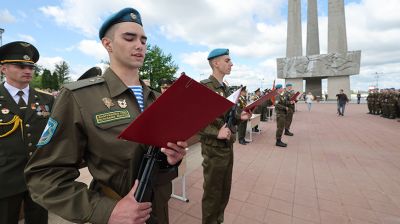Около 500 новобранцев-десантников приняли присягу в Витебске  