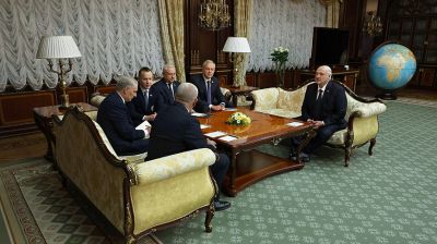 Лукашенко: Беларусь хотела бы иметь продвинутые, серьезные отношения с Алжиром