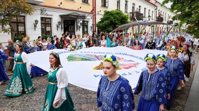 Шествие участников XV Республиканского фестиваля национальных культур состоялось в Гродно 