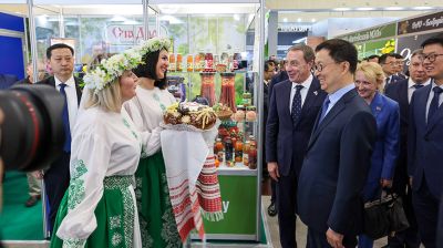Форум "Экспорт белорусских товаров в Китай" проходит в ММВЦ
