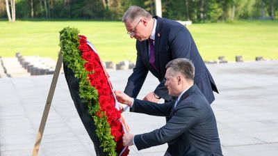 Главы верховных судов Беларуси и России отдали дань памяти жертвам геноцида белорусского народа