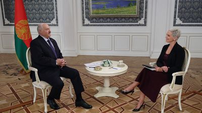 Лукашенко дал интервью телеканалу "Аль-Арабия" 