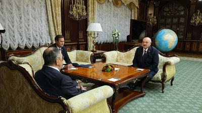Лукашенко провел переговоры с министром иностранных дел России