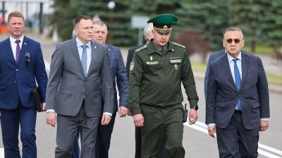 Делегация ОДКБ посетила погранзаставу и пункт пропуска "Брузги"