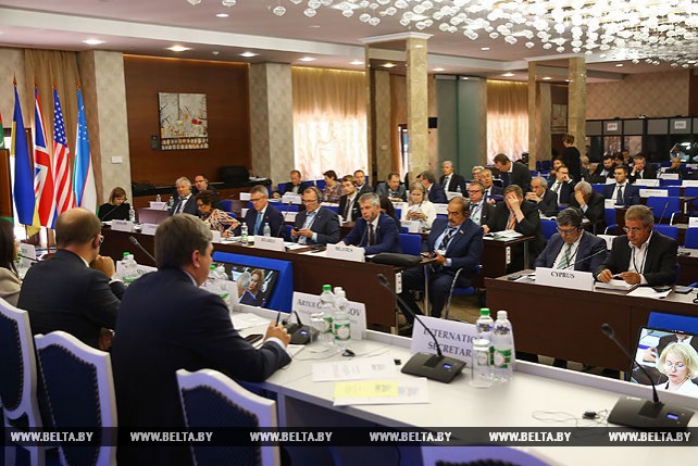Летняя сессия ПА ОБСЕ продолжает работу в Минске