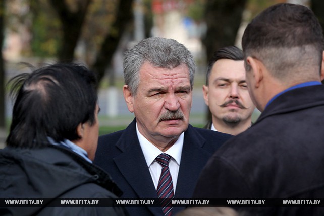 Улахович 7 октября провел встречу с избирателями в Витебске