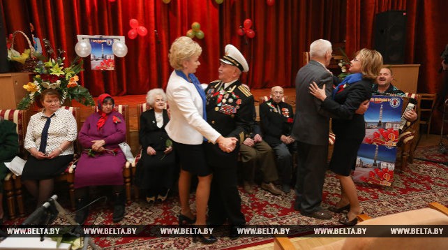 Щеткина и Костевич посетили Республиканский интернат ветеранов войны и труда