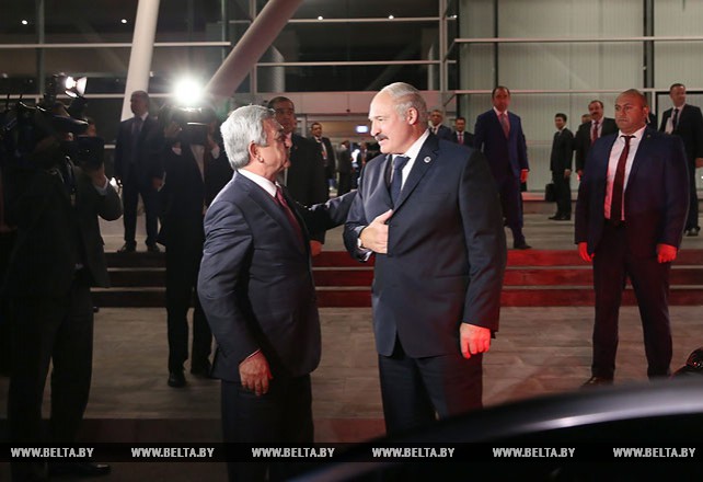 Завершился рабочий визит Лукашенко в Армению