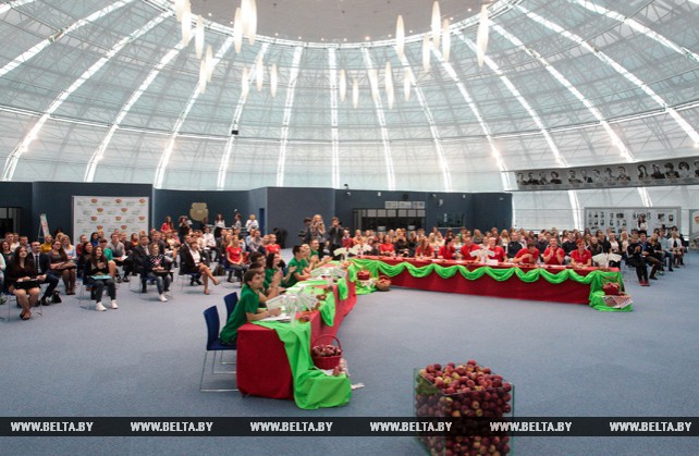 В НОК Беларуси прошли республиканские открытые дебаты "Выбирай.by" 
