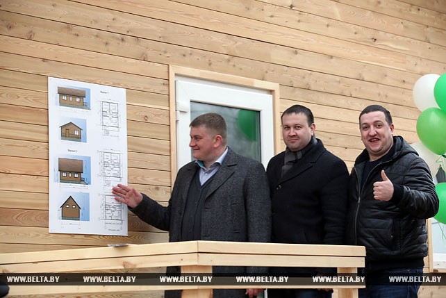В Гомеле открылся "Центр деревянного домостроения"