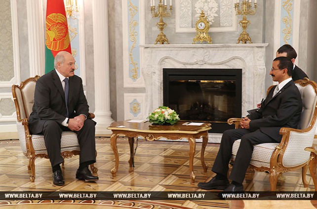 Лукашенко встретился с председателем совета директоров - генеральным директором корпорации "ДиПи Уорлд"