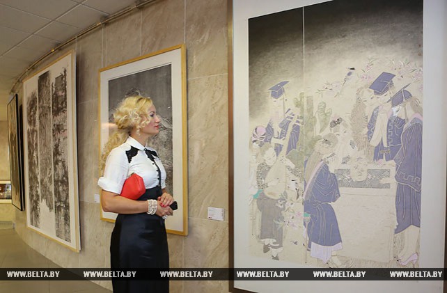 В Минске открылась 12-я Национальная Всекитайская художественная выставка