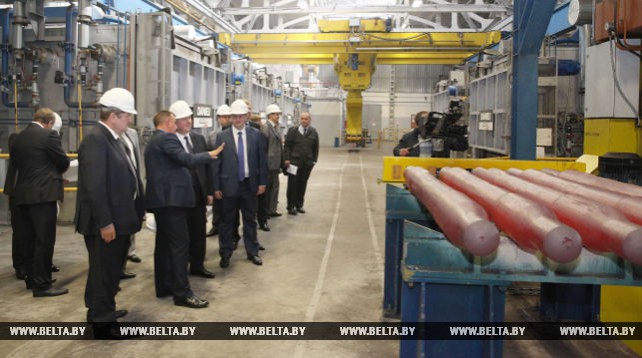 Кобяков посетил Могилевский металлургический завод