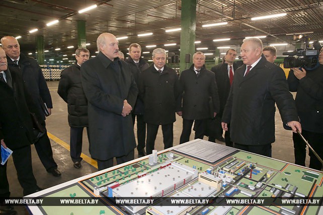 Лукашенко посетил "Могилевхимволокно"