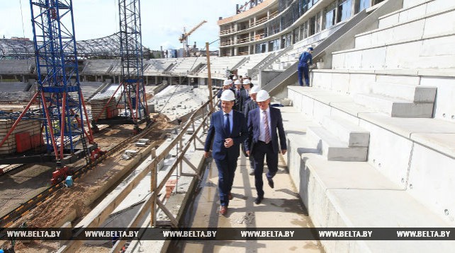Калинин ознакомился с реконструкцией стадиона "Динамо"