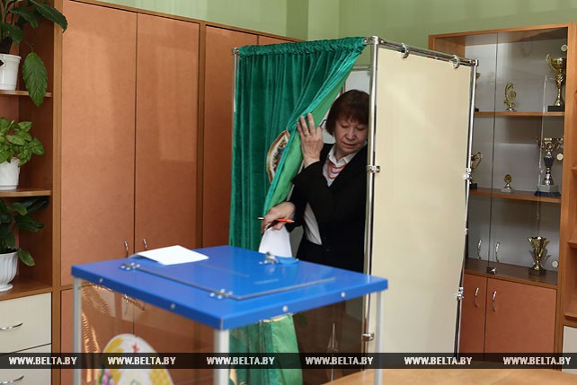 Досрочное голосование на парламентских выборах стартовало в Беларуси