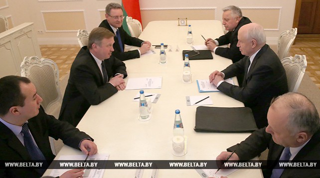 Кобяков встретился с исполнительным секретарем СНГ