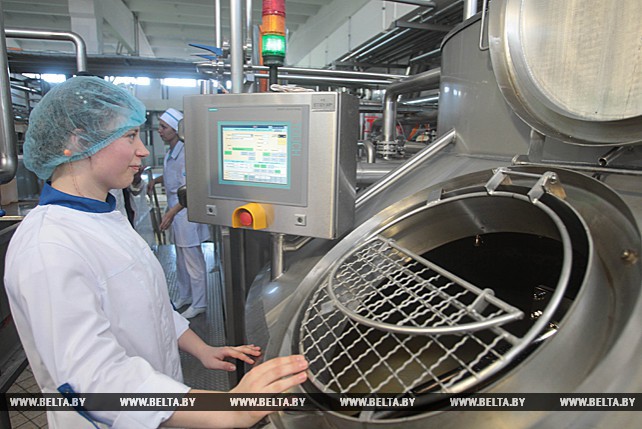2,5 т сыра в смену производит автоматизированная линия в ОАО "Молодечненский молочный комбинат"