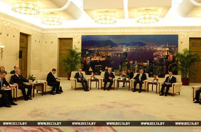 Президент Беларуси встретился с Председателем Всекитайского комитета Народного политического консультативного совета Китая