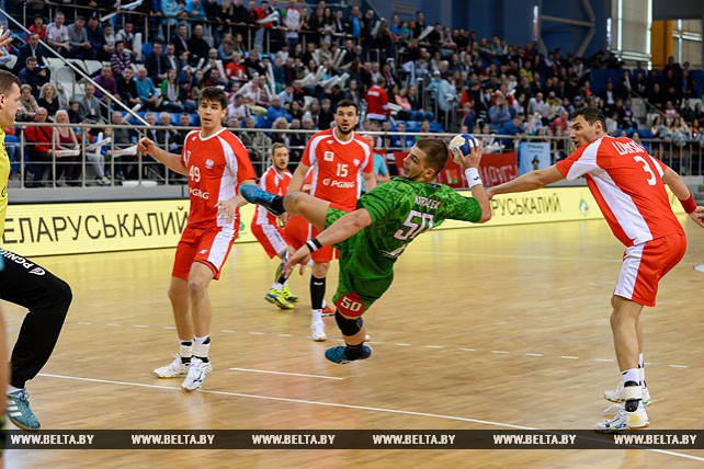 Белорусские гандболисты разгромили команду Польши в квалификации чемпионата Европы
