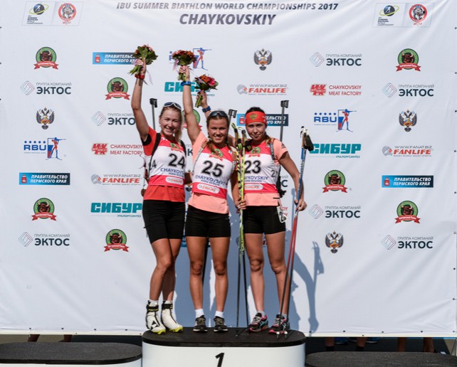 Белорусская биатлонистка Динара Алимбекова завоевала серебряную медаль летнего чемпионата мира