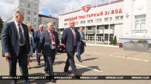 Президент Молдовы Игорь Додон посетил ОАО "МТЗ"