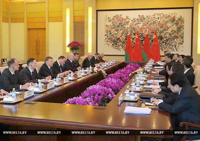 Лукашенко встретился с Председателем КНР