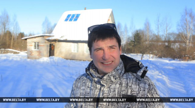 Могилевчанин собрал мини-электростанцию на солнечных батареях