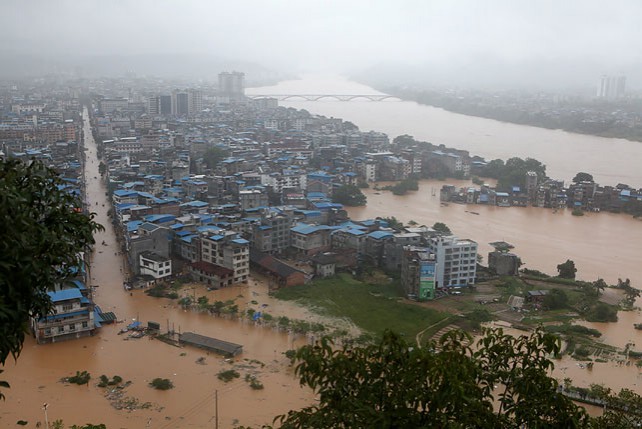 Непрерывные ливни вызвали наводнения в центральной части Китая