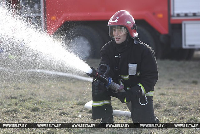 Спасатель МЧС Павел Янушкевич - самый молодой житель Гродненской области, занесенный в "Книгу славы" региона