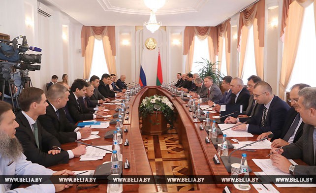 Кобяков встретился с временно исполняющим обязанности губернатора Свердловской области